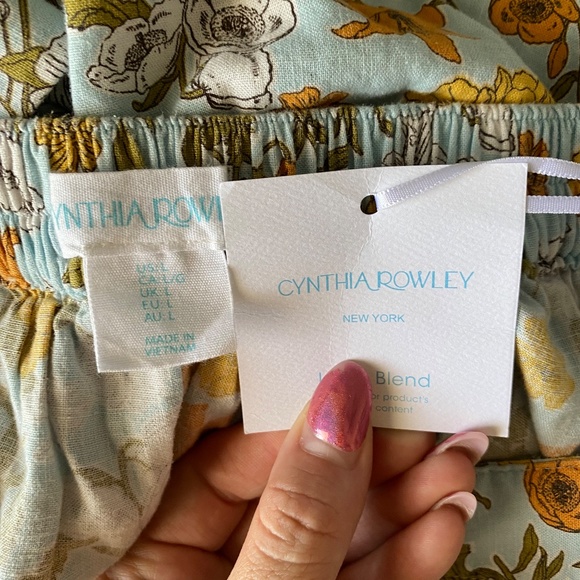 Cynthia Rowley Floral Prints Wrap Skirt - Picture 2 of 4